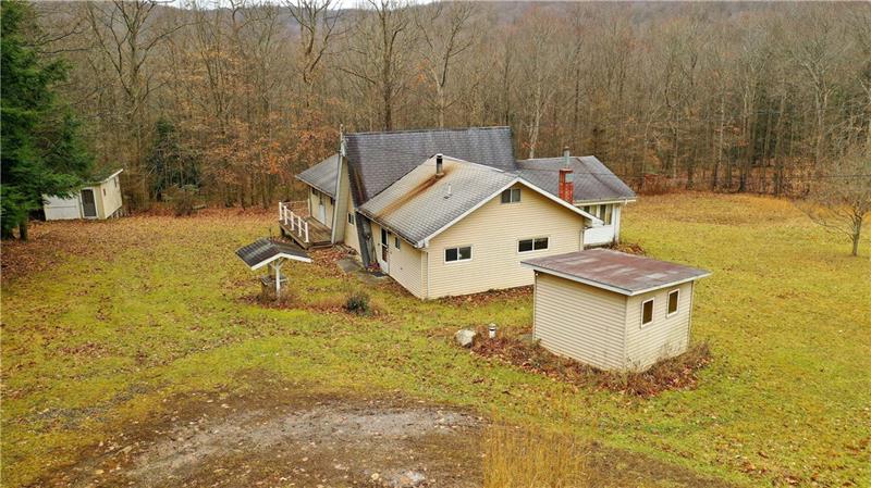 263 Taylor Road Confluence, PA 15424 - Photo 2 of 22