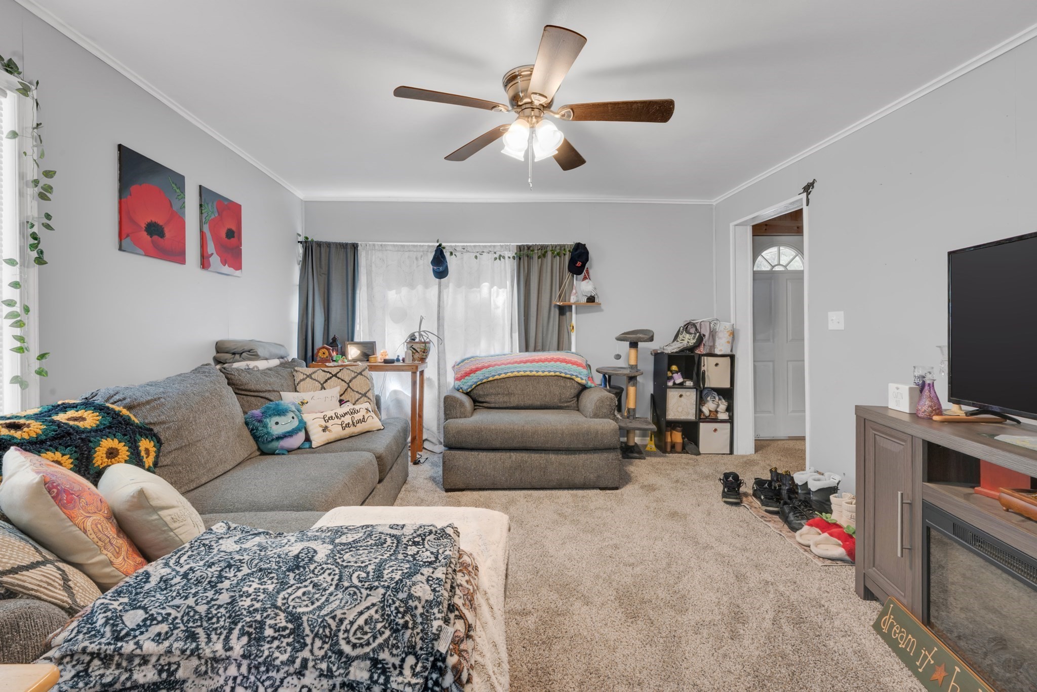 198-200 Southbridge Road Dudley, MA 01571 - Photo 14 of 31 Gallery Image 14