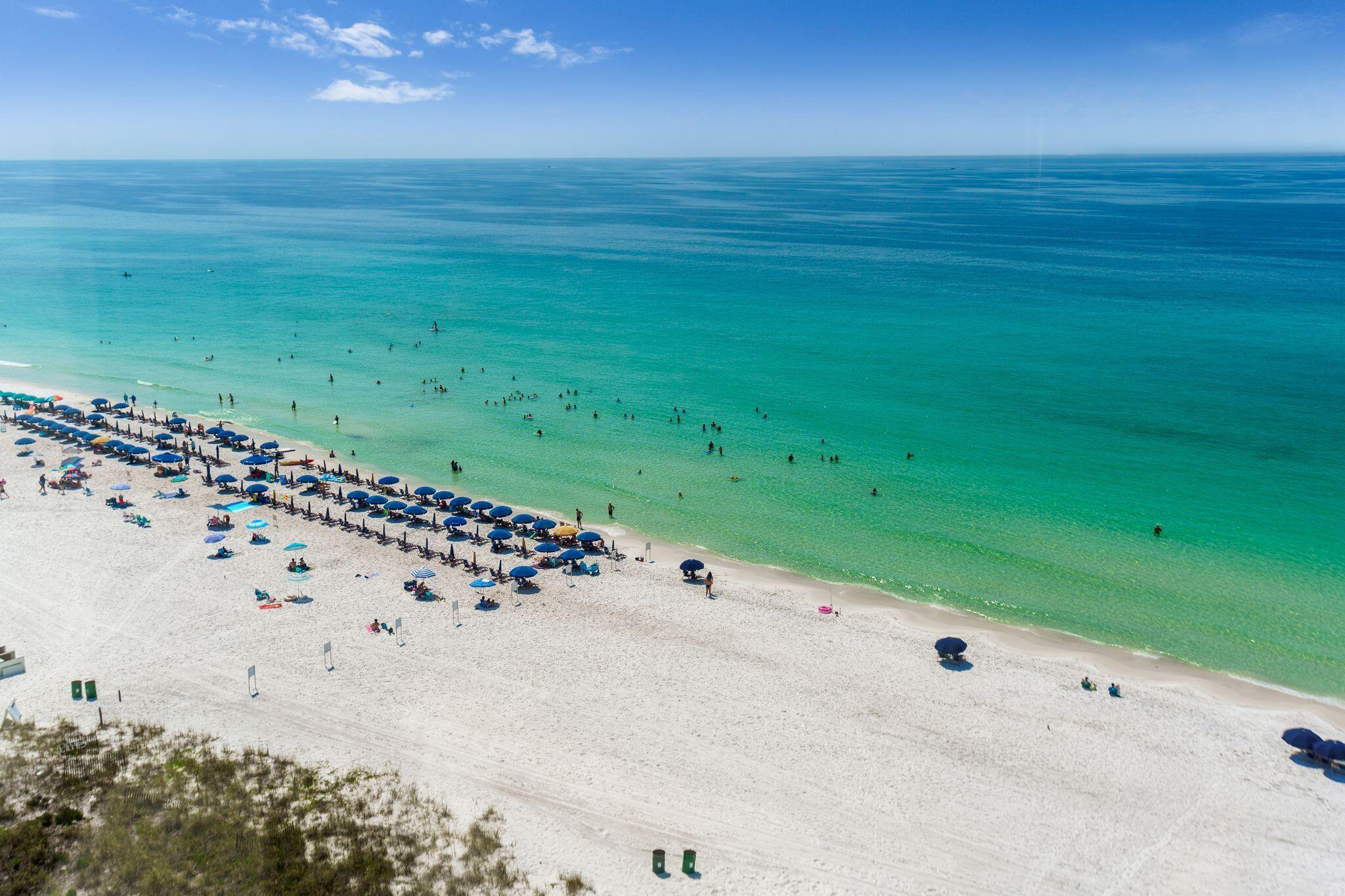 950 Highway 98, Unit 7101 Destin, FL 32541 - Photo 51 of 74 a view of a big yard with large trees and plants