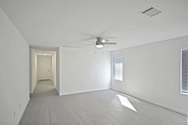 $1,495 | 1808 Stonechat, New Braunfels, TX 78130