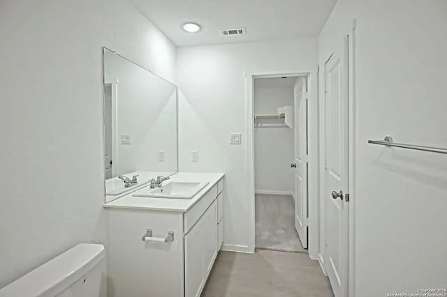 $1,495 | 1808 Stonechat, New Braunfels, TX 78130