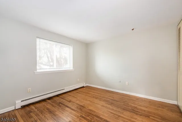 $1,850 | 191 North Beverwyck Road, Unit 1, Lake Hiawatha, NJ 07034