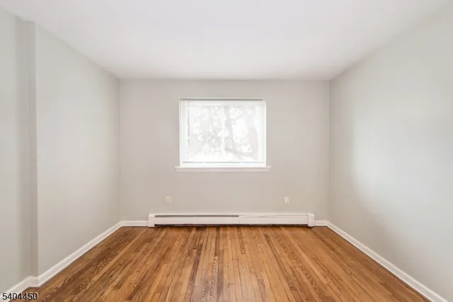 $1,850 | 191 North Beverwyck Road, Unit 1, Lake Hiawatha, NJ 07034