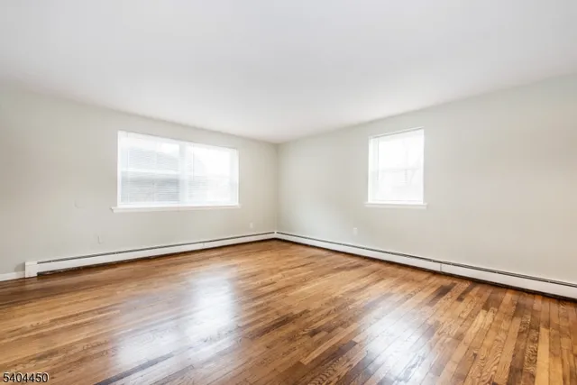 $1,850 | 191 North Beverwyck Road, Unit 1, Lake Hiawatha, NJ 07034