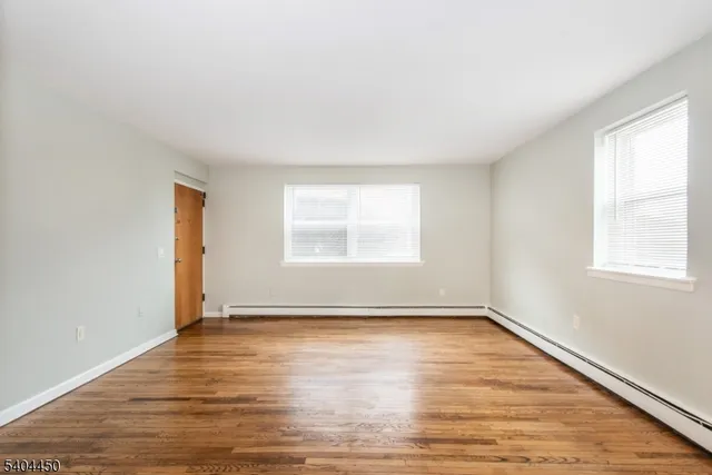 $1,850 | 191 North Beverwyck Road, Unit 1, Lake Hiawatha, NJ 07034