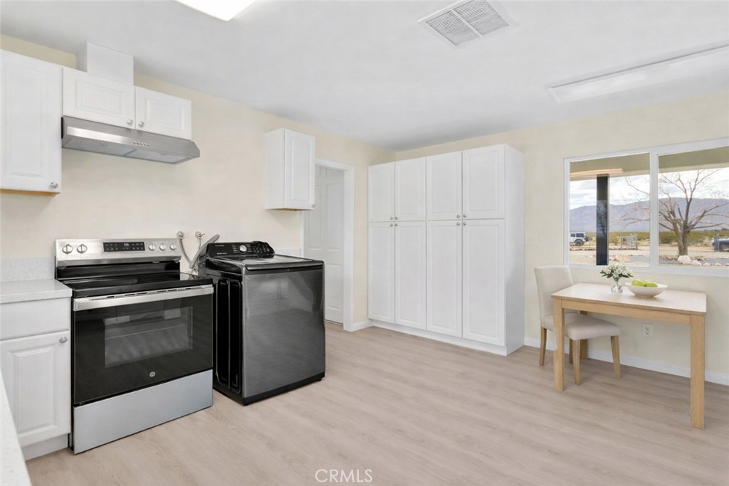 47424 Paddington Landers, CA 92285 - Photo 13 of 67