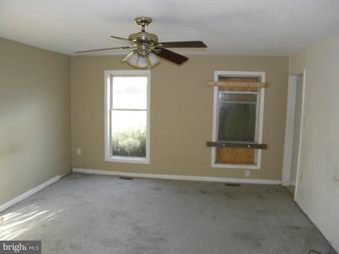 5269 Rustic Way Lothian, MD 20711 - Photo 14 of 30 Living Room
