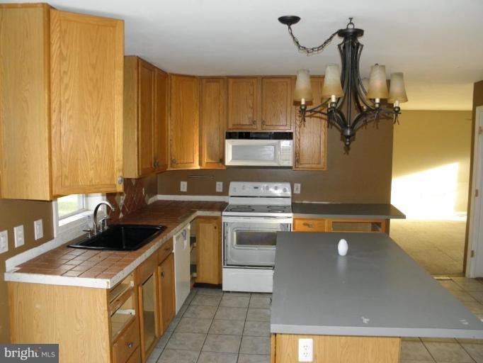 5269 Rustic Way Lothian, MD 20711 - Photo 16 of 30 Kitchen #2