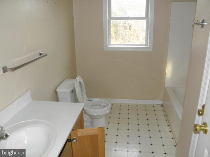 5269 Rustic Way Lothian, MD 20711 - Photo 29 of 30 Bath #1