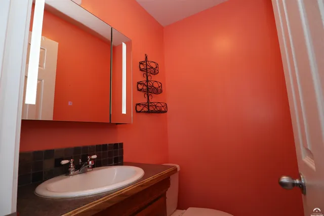 $303,500 | 1310 Tall Grass Court, Eudora, KS 66025