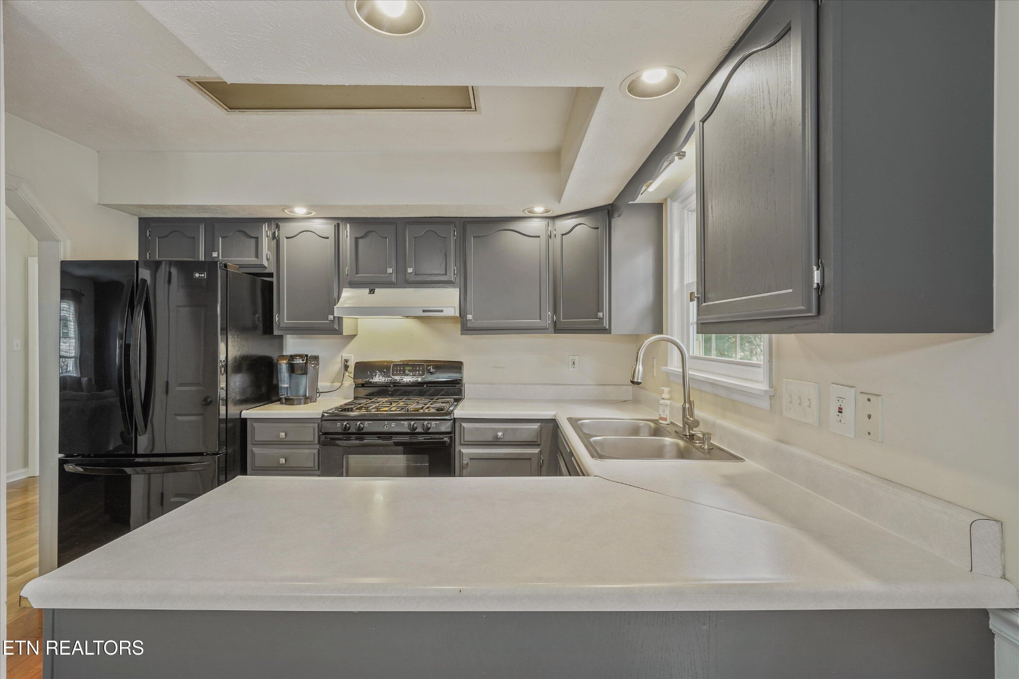 101 Hooper Court Oak Ridge, TN 37830 - Photo 11 of 40 Gallery Image 11