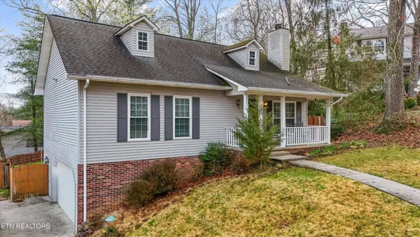 $389,870 | 101 Hooper Court, Oak Ridge, TN 37830