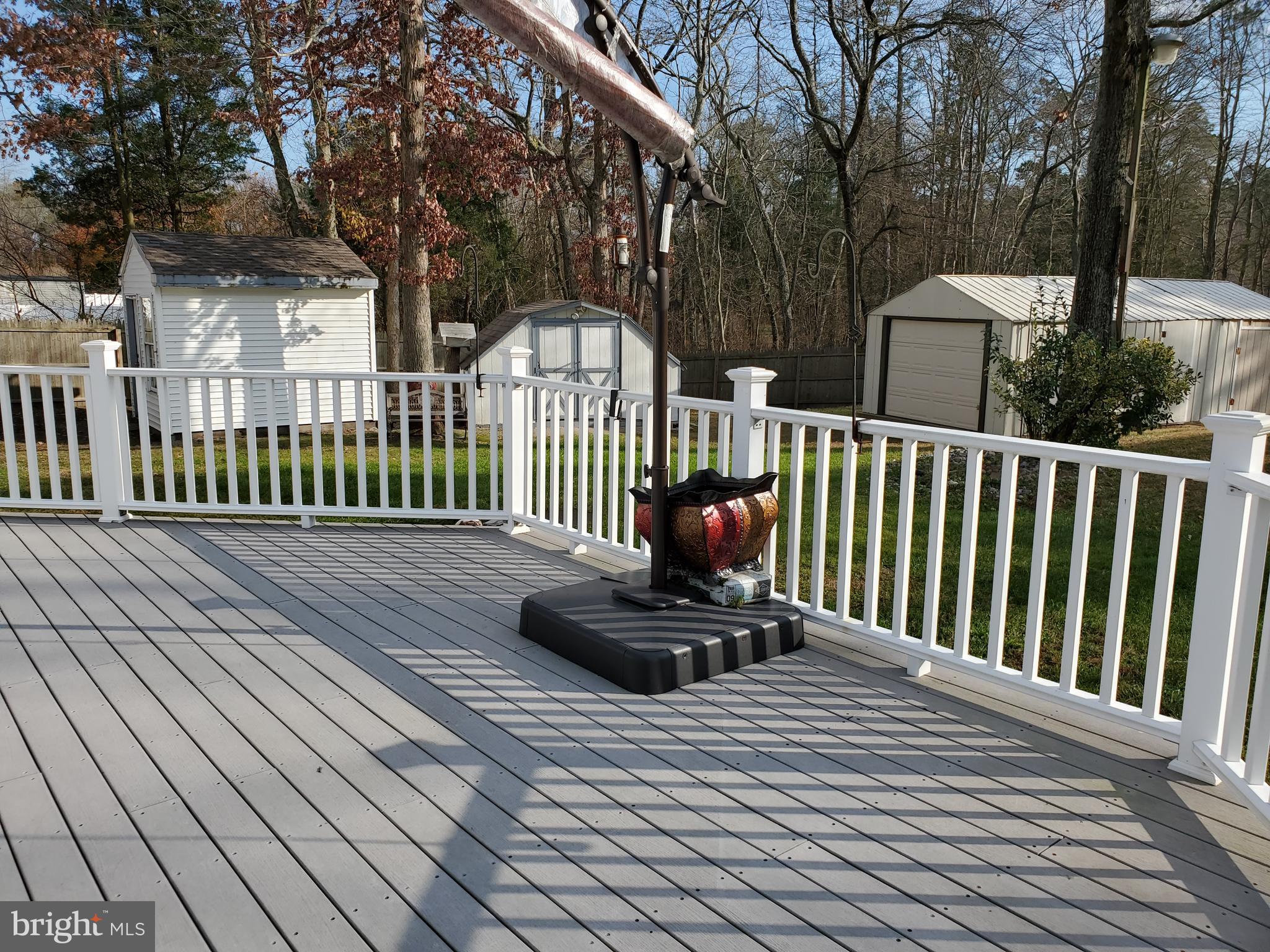 406 Spring Road Hammonton, NJ 08037 - Photo 7 of 22 spacious dedk