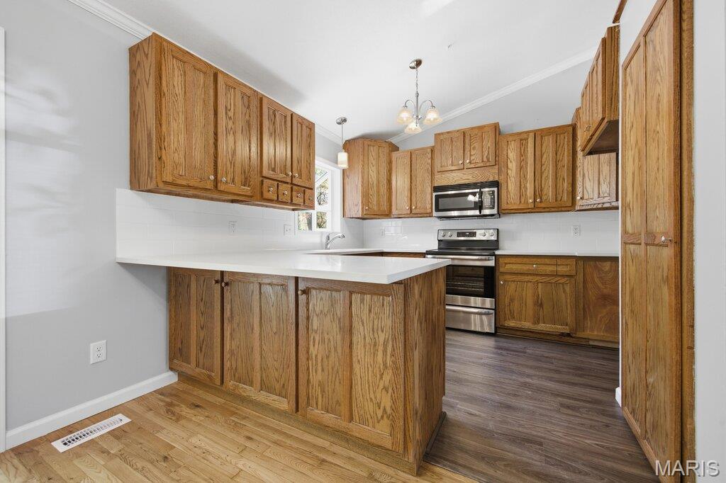 704 Ginger Wood Court Ballwin, MO 63021 - Photo 12 of 36