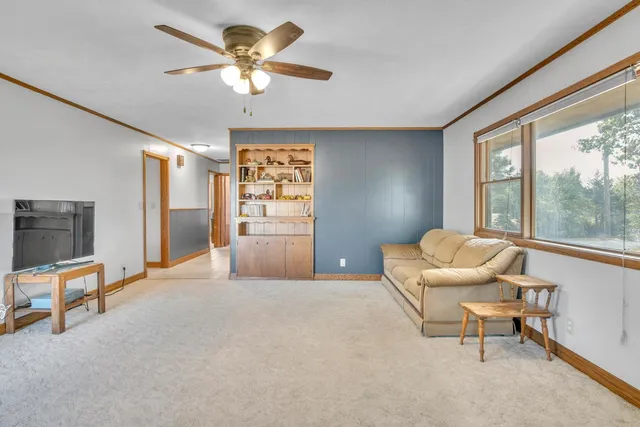 $209,900 | 2044 Arrowhead Road, Moundridge, KS 67107