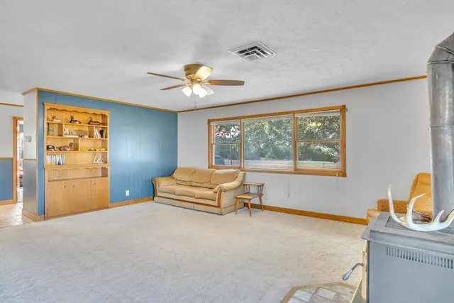 $209,900 | 2044 Arrowhead Road, Moundridge, KS 67107