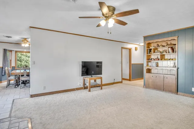 $209,900 | 2044 Arrowhead Road, Moundridge, KS 67107