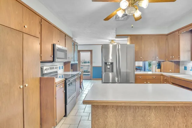 $209,900 | 2044 Arrowhead Road, Moundridge, KS 67107