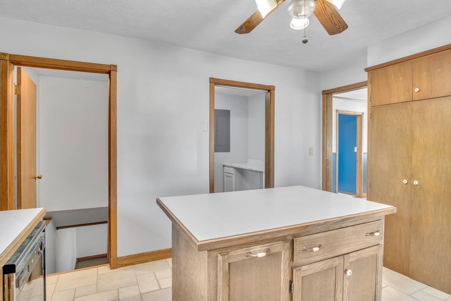 2044 Arrowhead Road Moundridge, KS 67107 - Photo 27 of 36