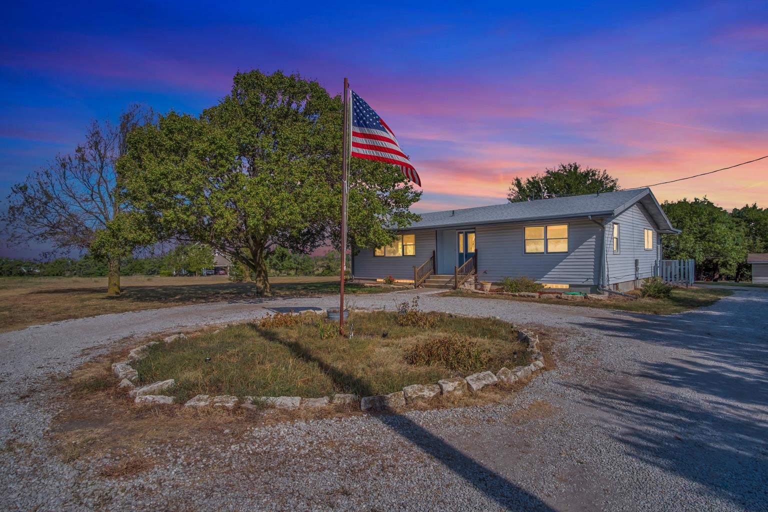 2044 Arrowhead Road Moundridge, KS 67107 - Photo 6 of 36