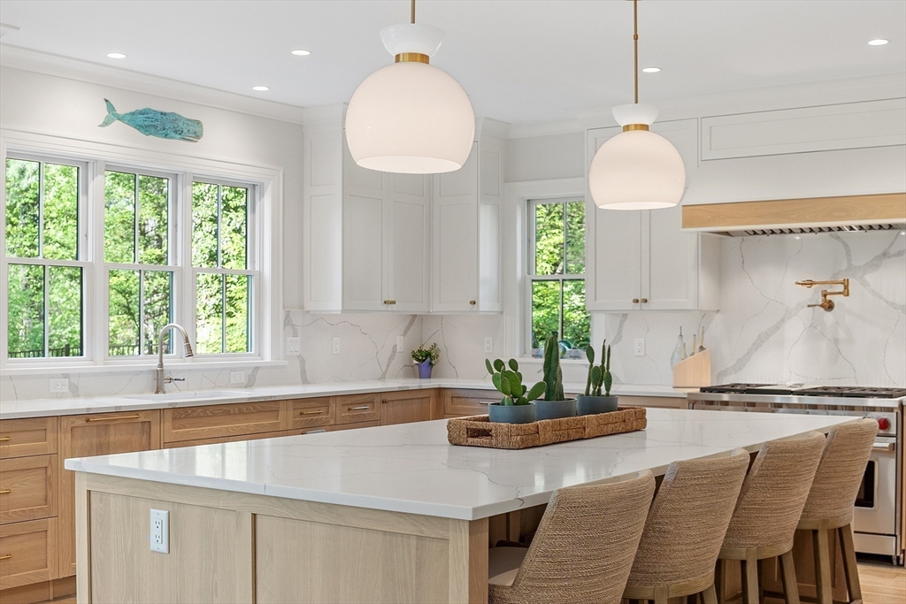 65 Locust Avenue Lexington, MA 02421 - Photo 17 of 42