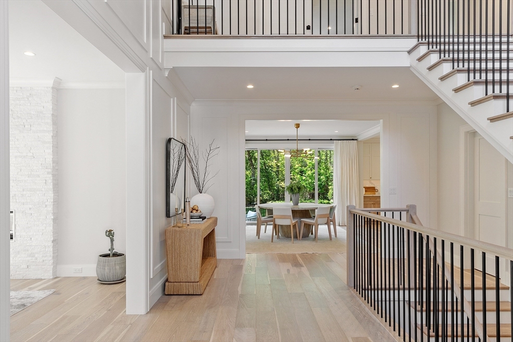 65 Locust Avenue Lexington, MA 02421 - Photo 4 of 42