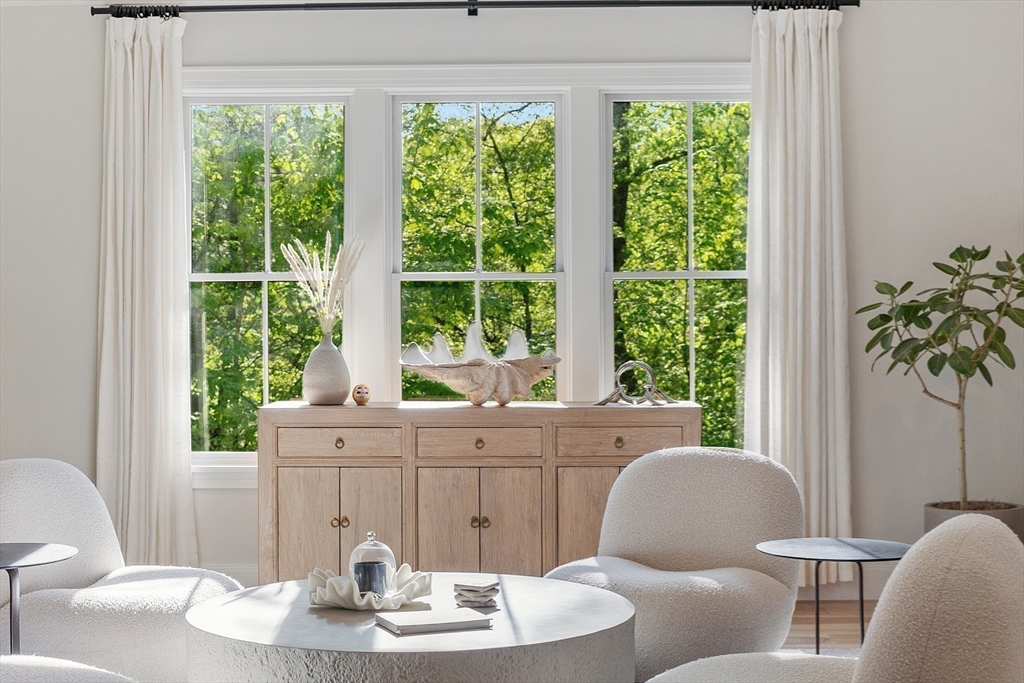 65 Locust Avenue Lexington, MA 02421 - Photo 5 of 42