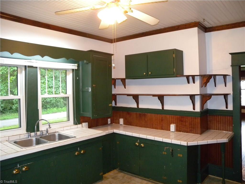 5225 Salem Road Walkertown, NC 27051 - Photo 9 of 20 Gallery Image 9