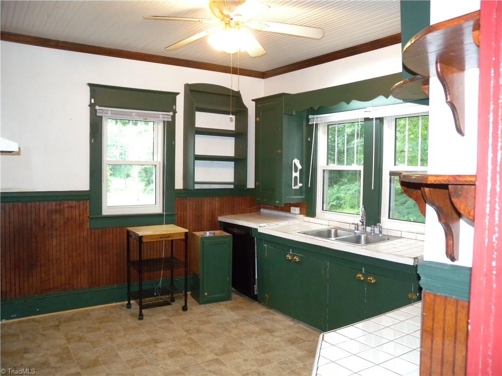 5225 Salem Road Walkertown, NC 27051 - Photo 10 of 20 Gallery Image 10