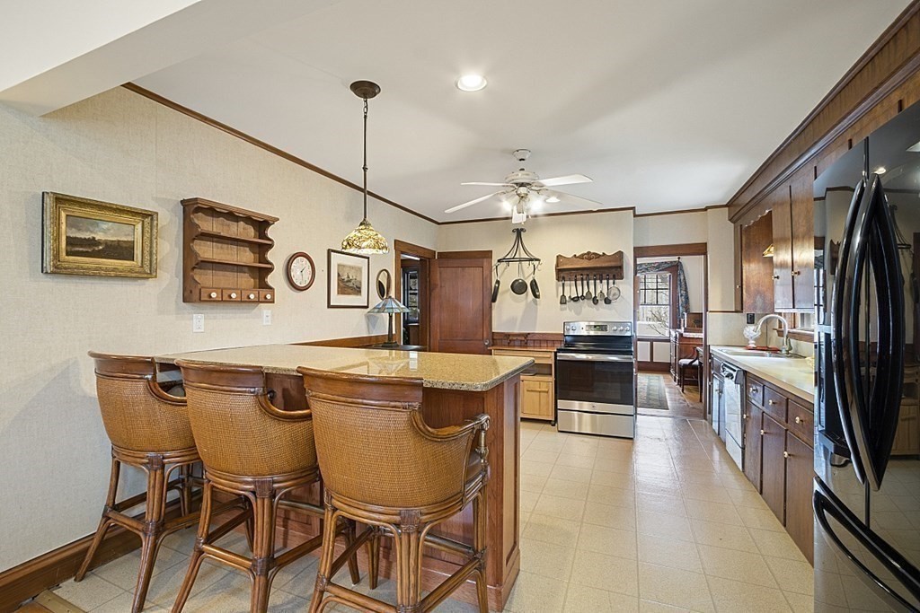 9 Reed Street Lexington, MA 02420 - Photo 14 of 26