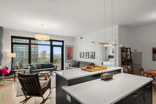 $579,900 | 1120 South 2nd Street, Unit 1109, Minneapolis, MN 55415