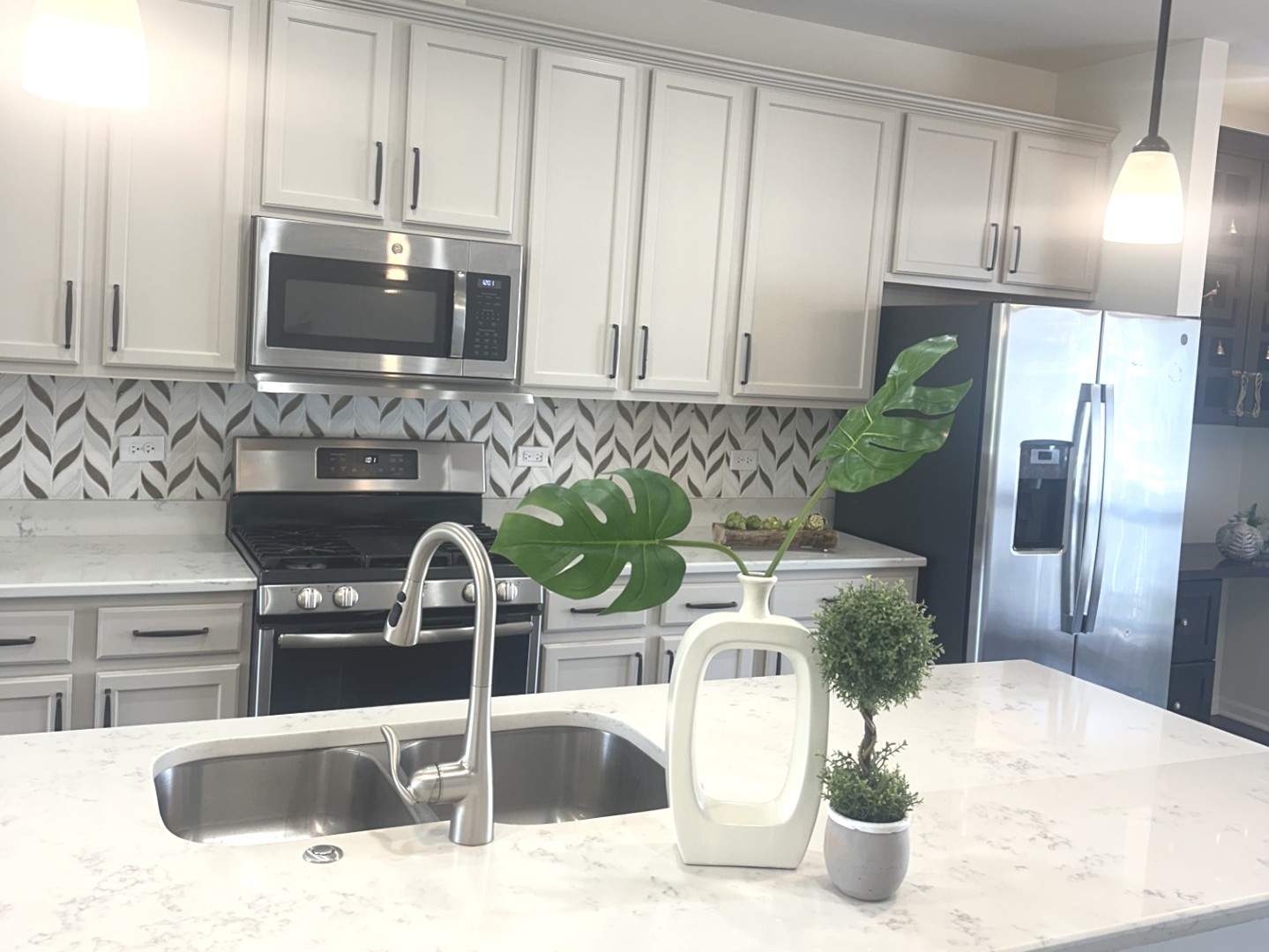 4186 Irving Road Aurora, IL 60504 - Photo 11 of 31 Gallery Image 11
