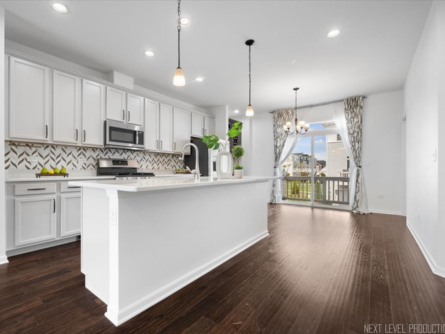 4186 Irving Road Aurora, IL 60504 - Photo 7 of 31 Gallery Image 7
