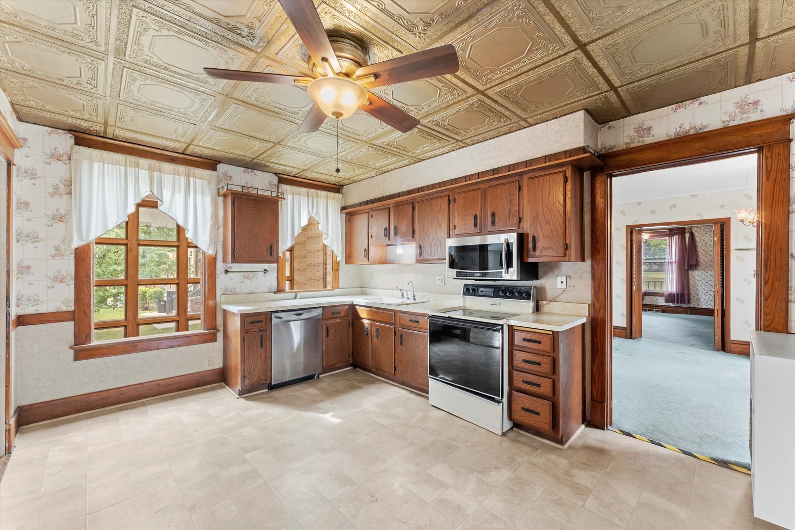 715 Reed Street Beecher, IL 60401 - Photo 4 of 35 Gallery Image 4