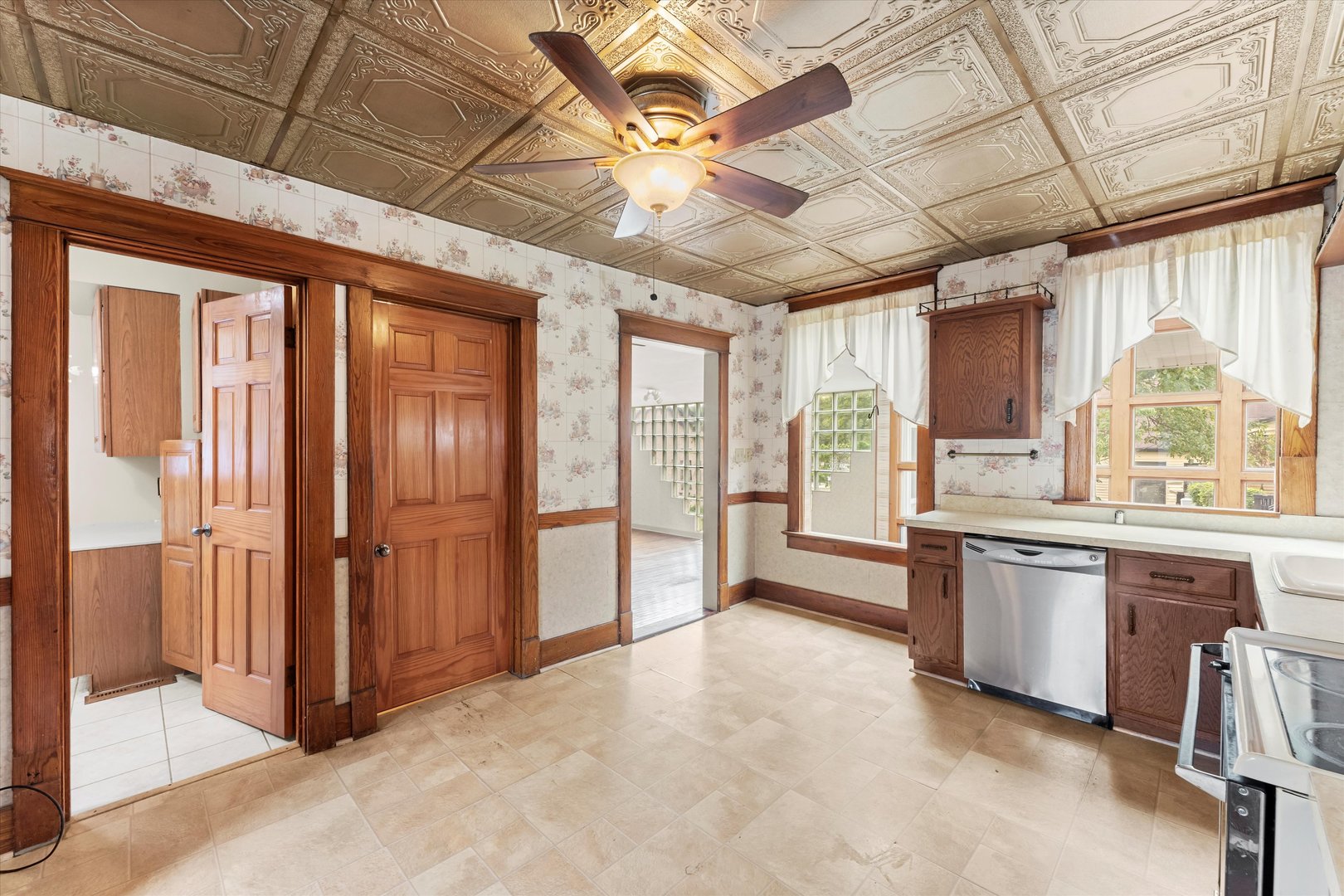 715 Reed Street Beecher, IL 60401 - Photo 5 of 35 Gallery Image 5