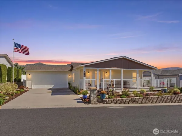 $464,900 | 1824 Heritage Drive, Wenatchee, WA 98801