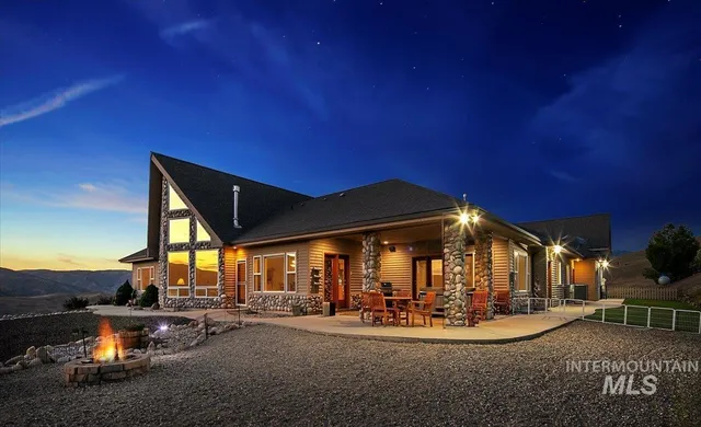 $1,500,000 | 12 Coyote Point, Horseshoe Bend, ID 83629