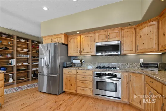 $1,500,000 | 12 Coyote Point, Horseshoe Bend, ID 83629