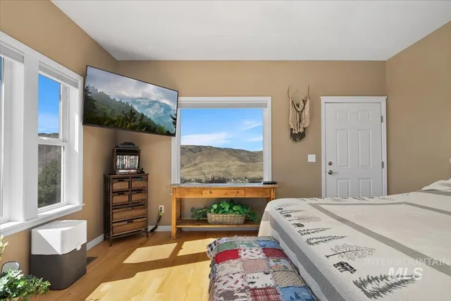 $1,500,000 | 12 Coyote Point, Horseshoe Bend, ID 83629