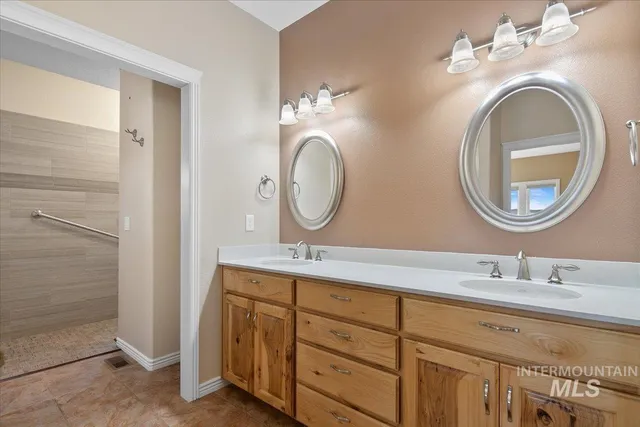 $1,500,000 | 12 Coyote Point, Horseshoe Bend, ID 83629