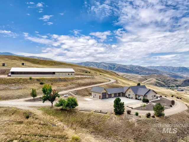 $1,500,000 | 12 Coyote Point, Horseshoe Bend, ID 83629