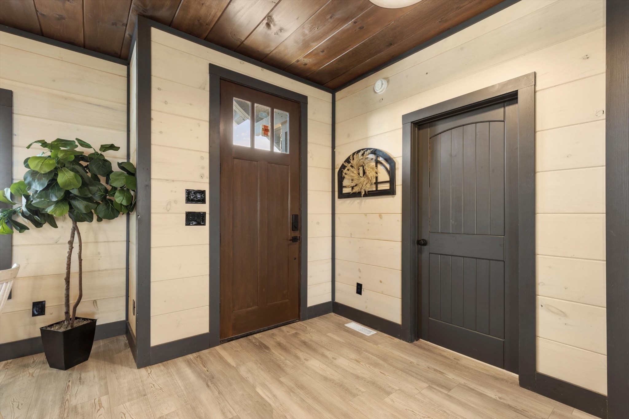280 Rambling Creek Way Sevierville, TN 37862 - Photo 4 of 56 Gallery Image 4