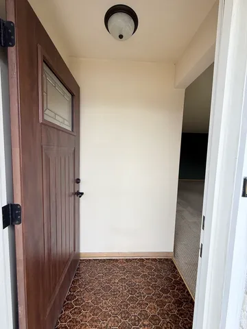 $329,900 | 2656 West 98th Place, Evergreen Park, IL 60805