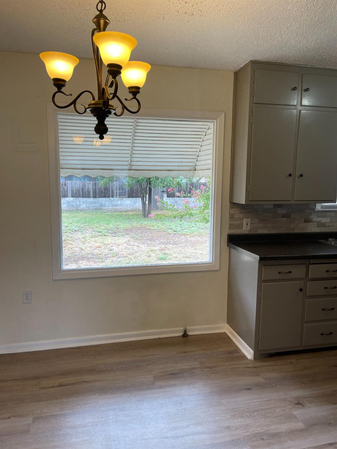 3015 46th Street Lubbock, TX 79413 - Photo 14 of 28 Breakfast Area