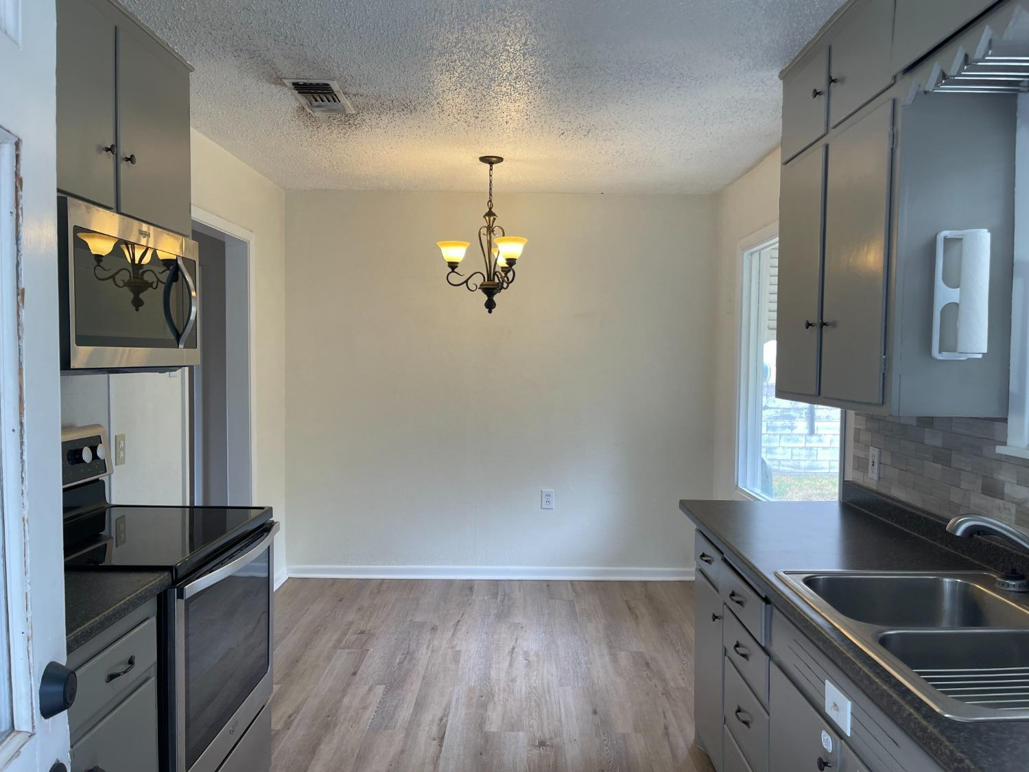 3015 46th Street Lubbock, TX 79413 - Photo 9 of 28 Photo 9
