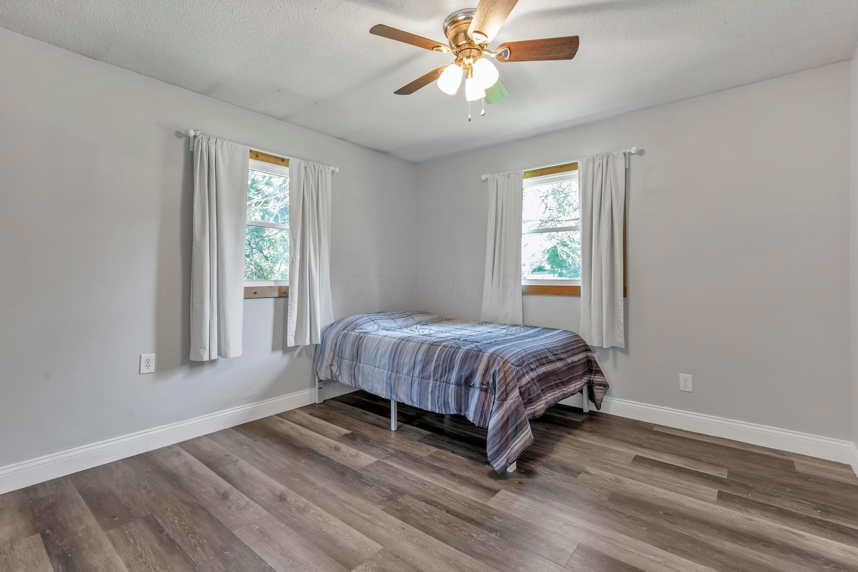 281 Middle Ground Road Southwest Pataskala, OH 43062 - Photo 21 of 52 Bedroom