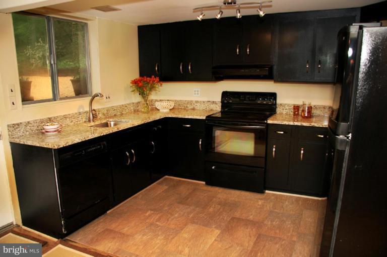 702 Cold Bottom Road Sparks Glencoe, MD 21152 - Photo 6 of 27 Kitchen #2