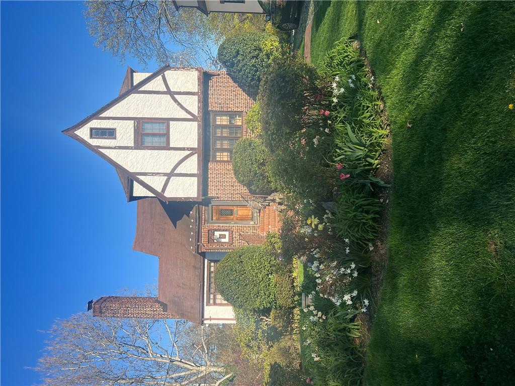 202 East Garden Road Larchmont, NY 10538 - Photo 1 of 1 Welcome to 202 E. Garden Rd