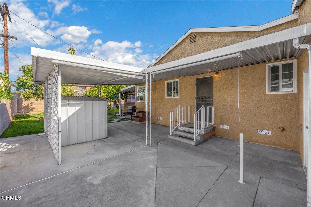 250 East Fromer Street Rialto, CA 92376 - Photo 21 of 29 covered patio