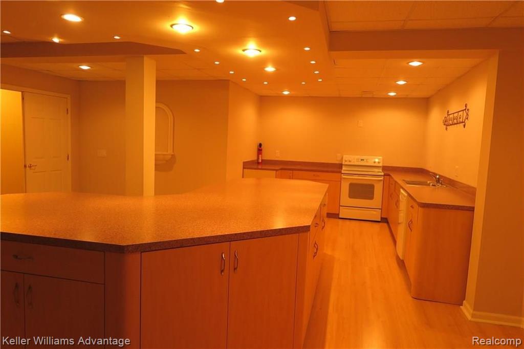 47919 Inveraray Road Canton, MI 48188 - Photo 37 of 46 Gallery Image 37
